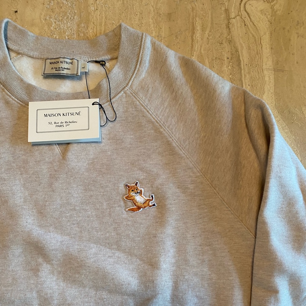 MAISON KITSUNE Gray Sweatshirt with Fox Patch no tags anymore